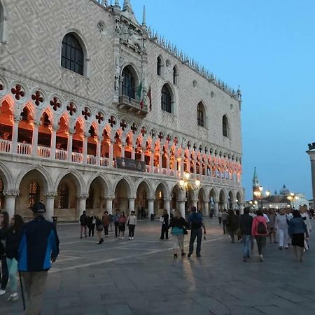 Ca' Frezzeria Veneza Exterior foto